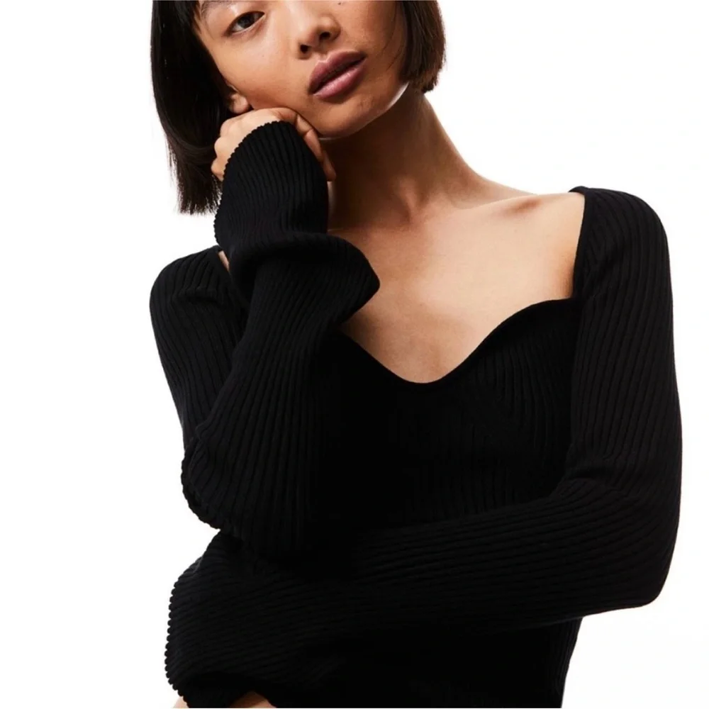H&M Burgundy Ribbed Long Sleeve Top